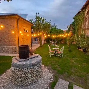 https://intown-guesthouse.albaniahotels.org