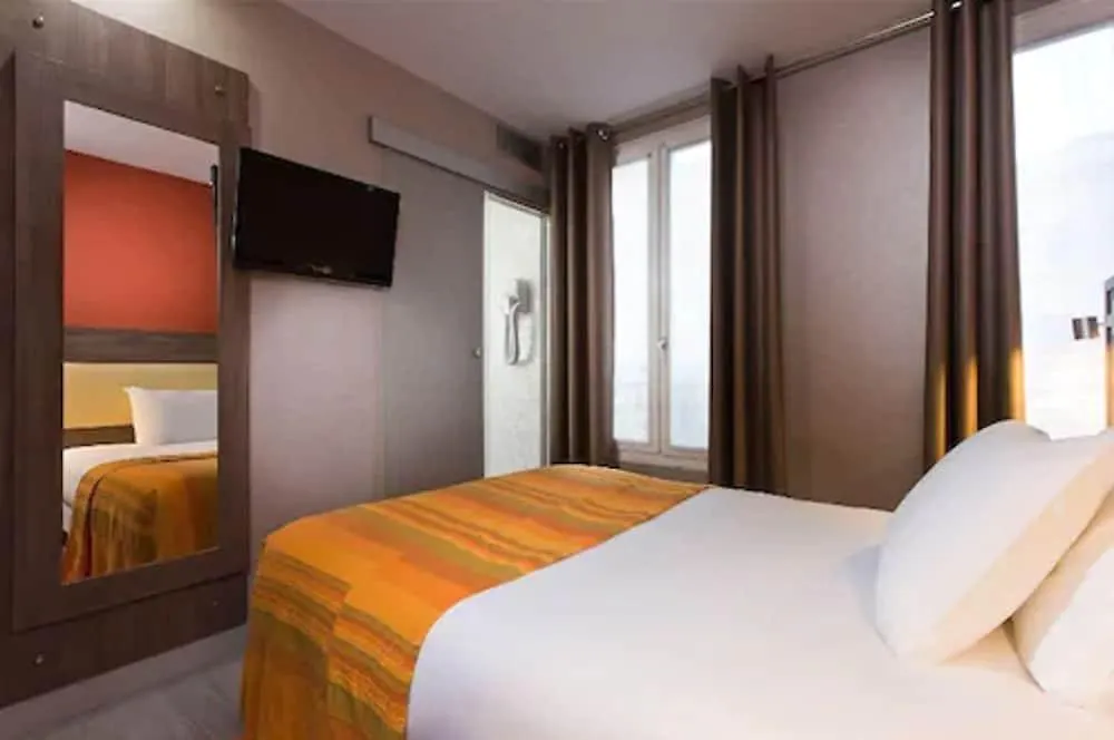 Hotel Des Pavillons Paris 2*,  France